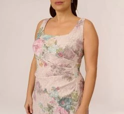 Adrianna Papell Plus Size Floral Matelasse Sheath Dress With Draped Details In Marble Multi 9 Adrianna Papell Plus Size Floral Matelasse Sheath Dress With Draped Details In Marble Multi -Adrianna Papell Shop AP1D104940 AA291 Plus Detail